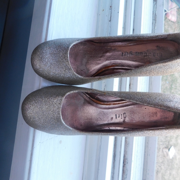 2/15.gold glitter pumps - Picture 2 of 2